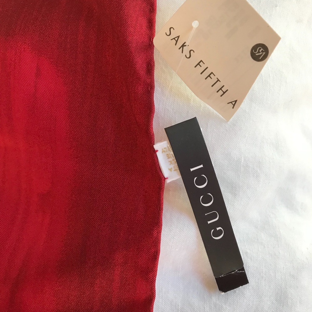 New with tags Gucci scarf